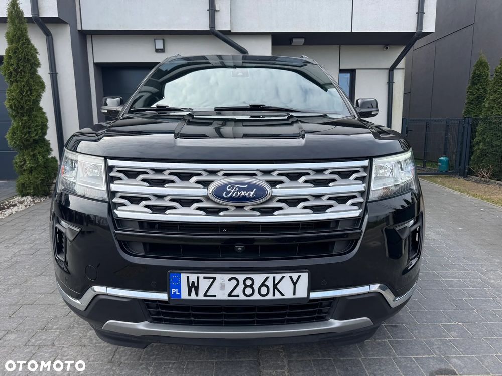 Ford Explorer - 3
