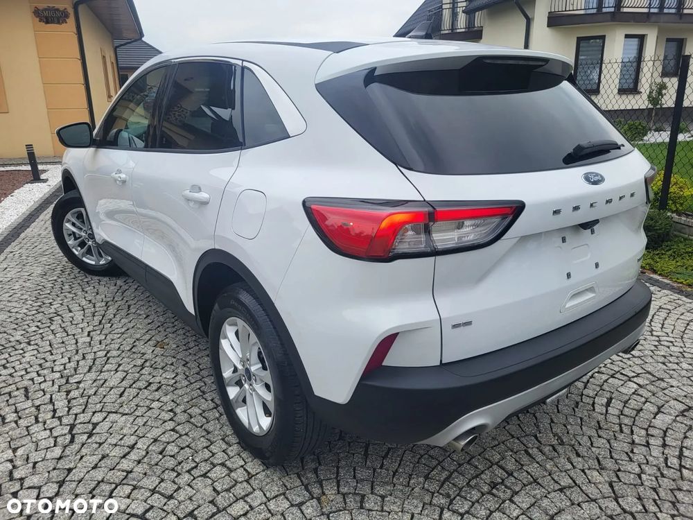 Ford Kuga - 9