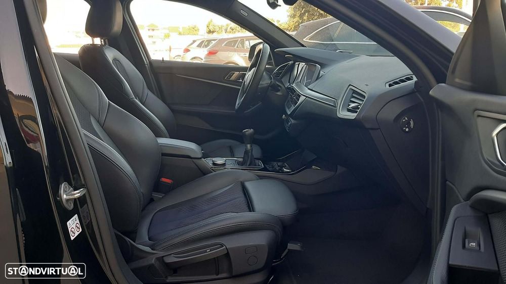 BMW 116 d Pack Desportivo M - 19