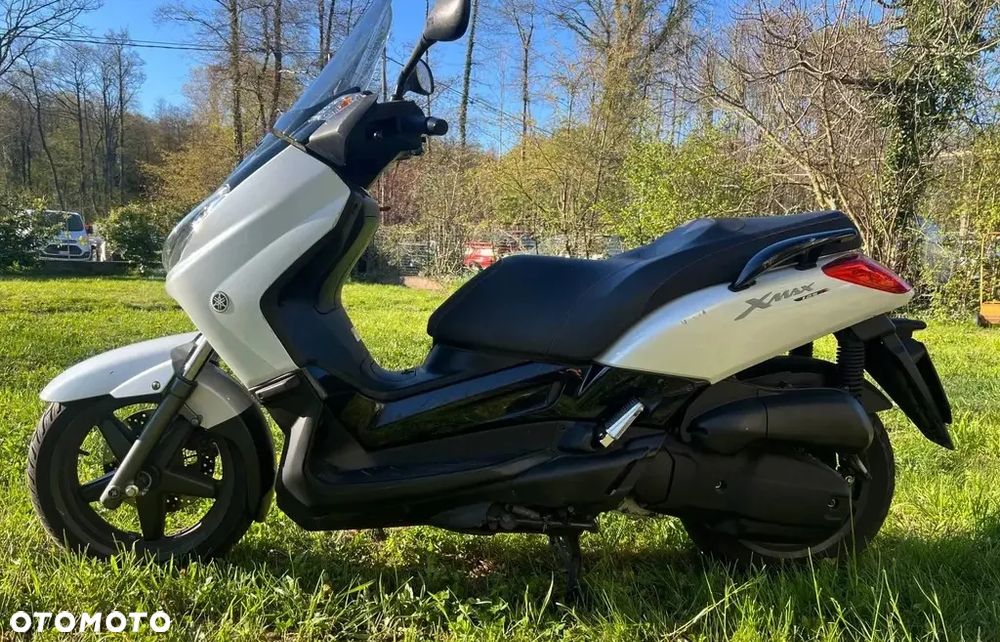 Yamaha X-max - 1