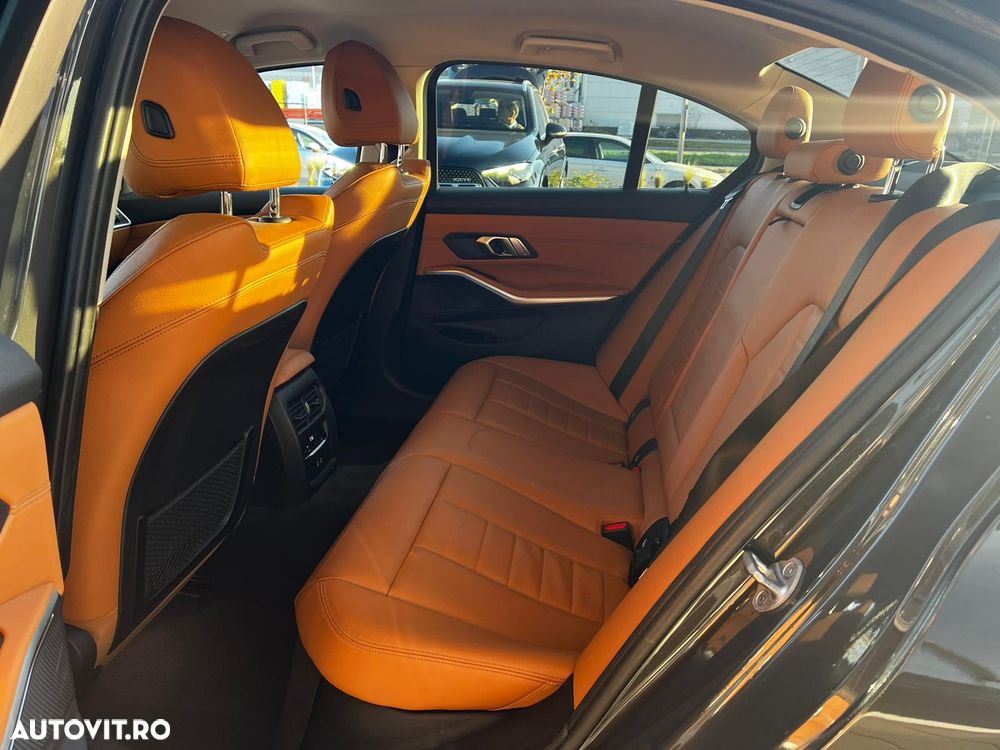 BMW Seria 3 330e Aut. Luxury Line - 11