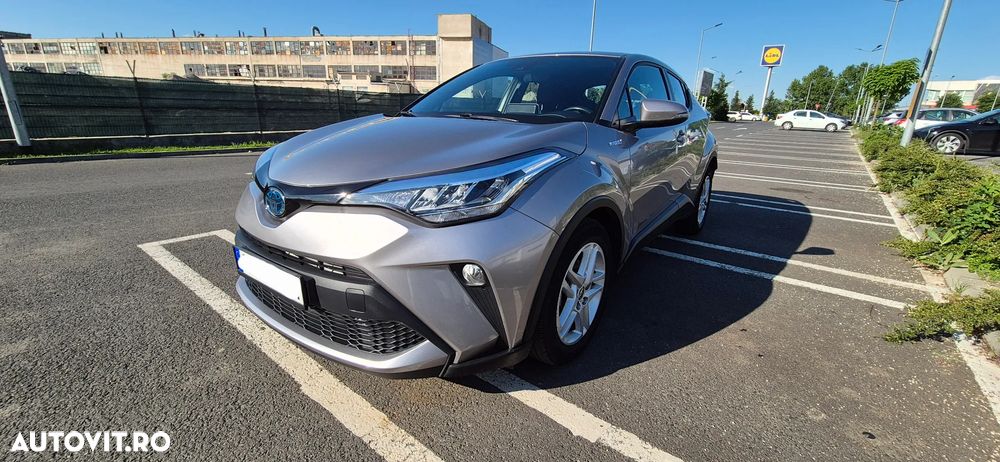 TOYOTA C-HR 2021 — imagine 3