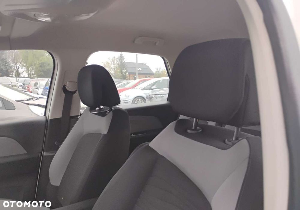 Citroën C4 Picasso - 9