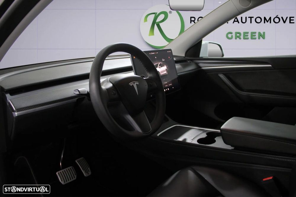 Tesla Model Y Standard - 7