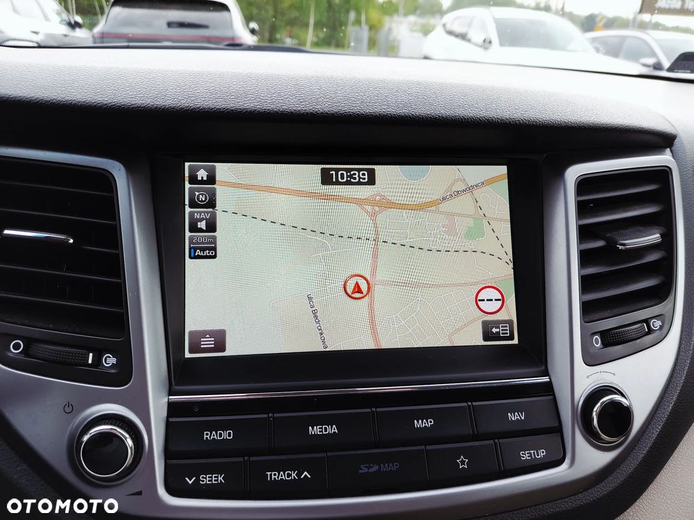 Hyundai Tucson 1.6 GDI BlueDrive Style 2WD - 18