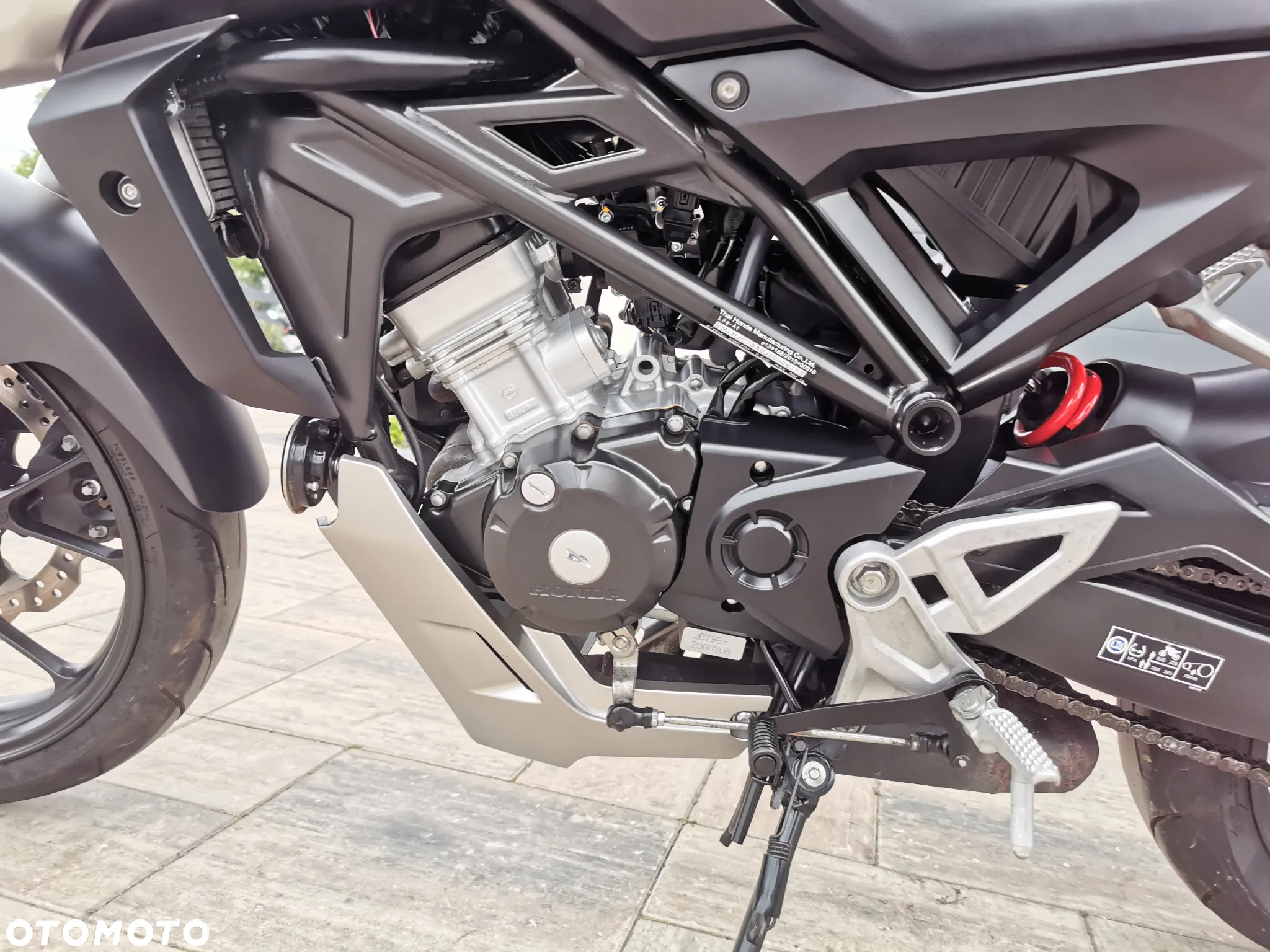 Honda CB - 10