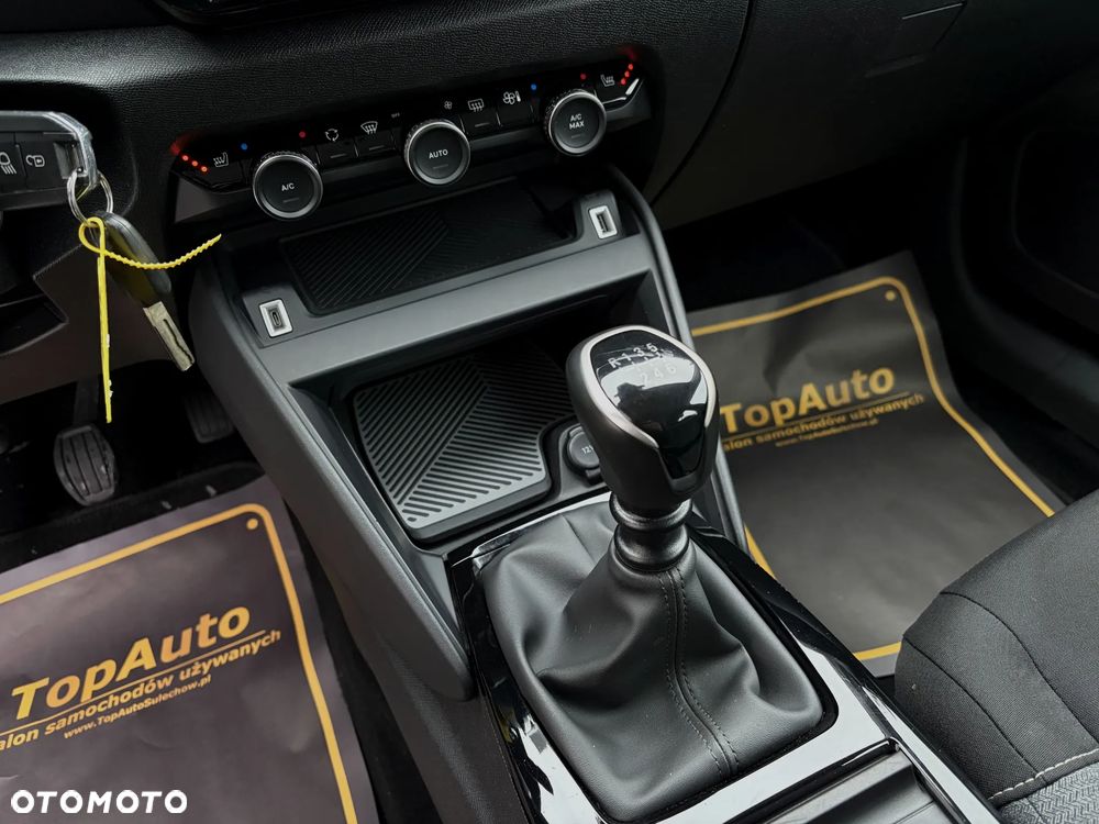 Citroën C4 PureTech 100 Stop&Start FEEL - 32