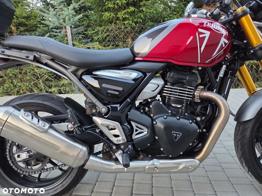 Triumph Inny - 9