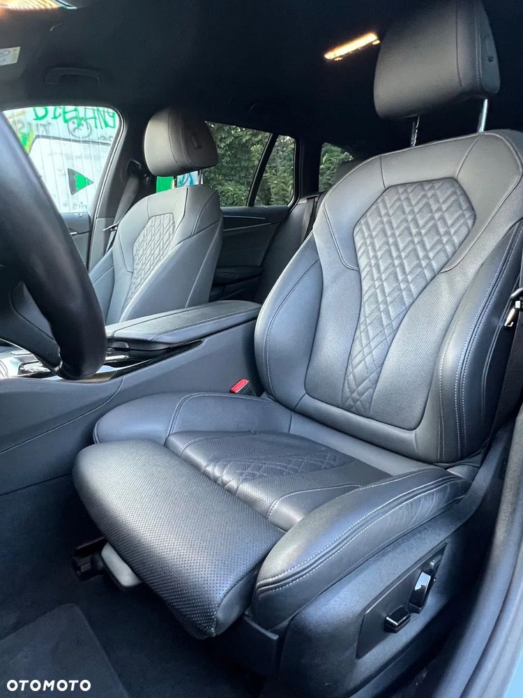 BMW Seria 5 530e iPerformance xDrive M Sport sport - 12
