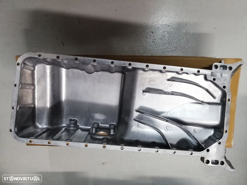 Carter do motor Mercedes 190D W201 250D W124  6020141902 - 2