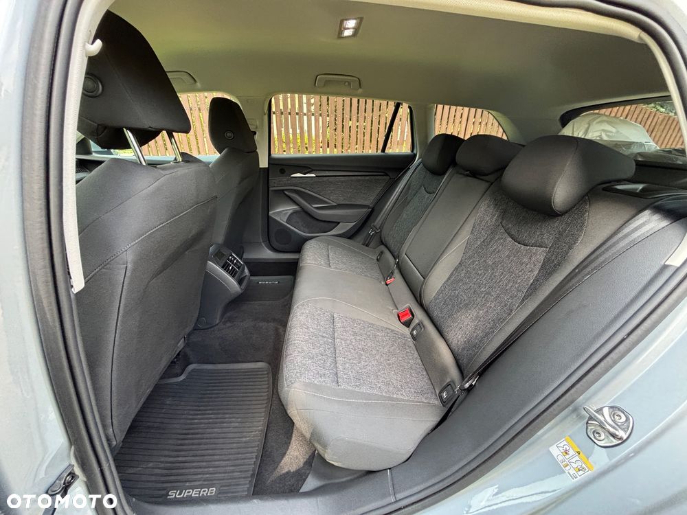 Skoda Superb 2.0 TDI SCR Essence DSG - 18