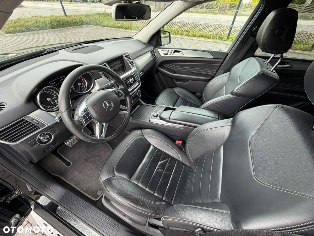 Mercedes-Benz ML - 15