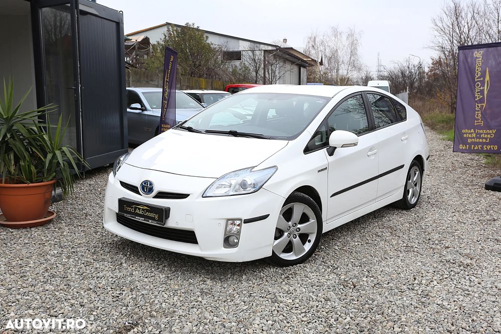 Toyota Prius (Hybrid) Sol - 1