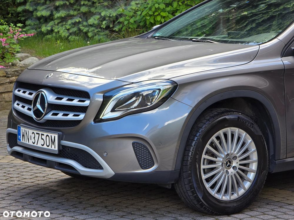 Mercedes-Benz GLA 200 7G-DCT Style - 2