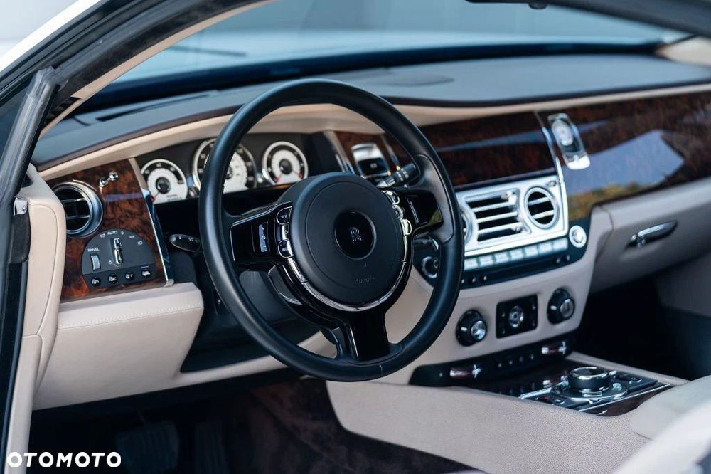 Rolls-Royce Wraith Black Badge - 25