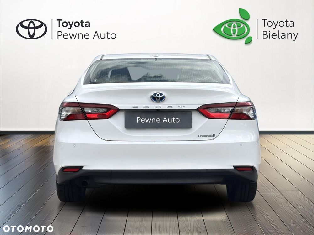 Toyota Camry 2.5 Hybrid Comfort CVT - 5