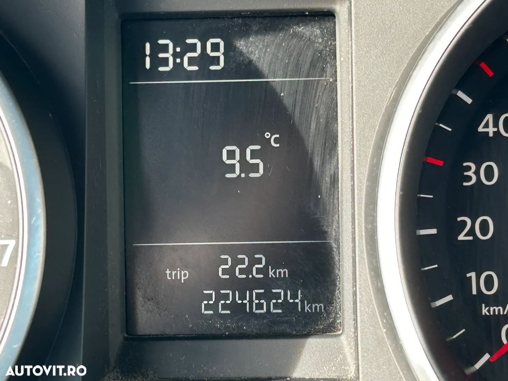 Volkswagen Golf - 14