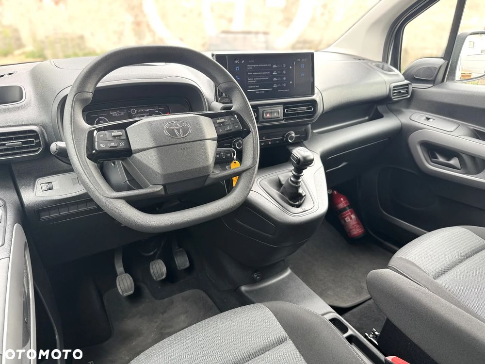 Toyota Proace City Verso 2024