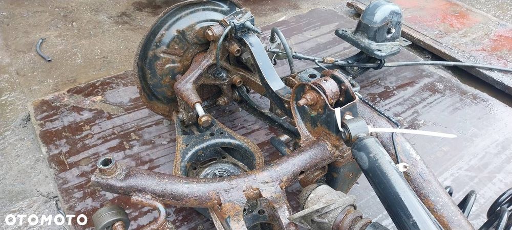 KOMPLETNE ZAWIESZENIE BELKA SANKI TYŁ SEAT ALTEA XL - 3