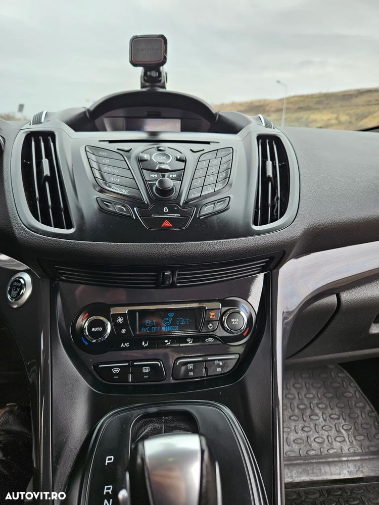 Ford Kuga 2.0 TDCi Powershift 4WD Titanium - 18