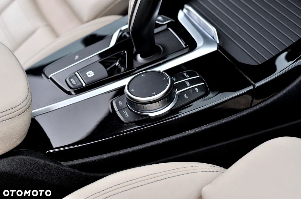 BMW X3 sDrive18d MHEV xLine - 35