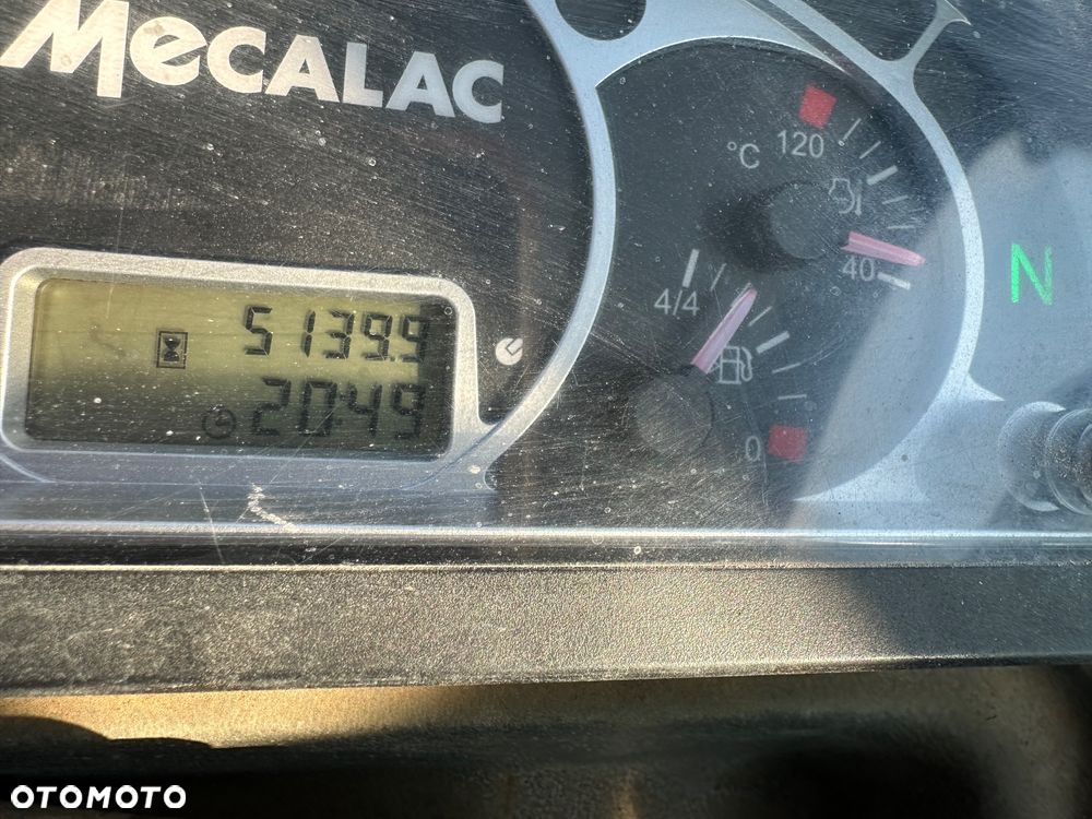 Mecalac AX 850 - 11