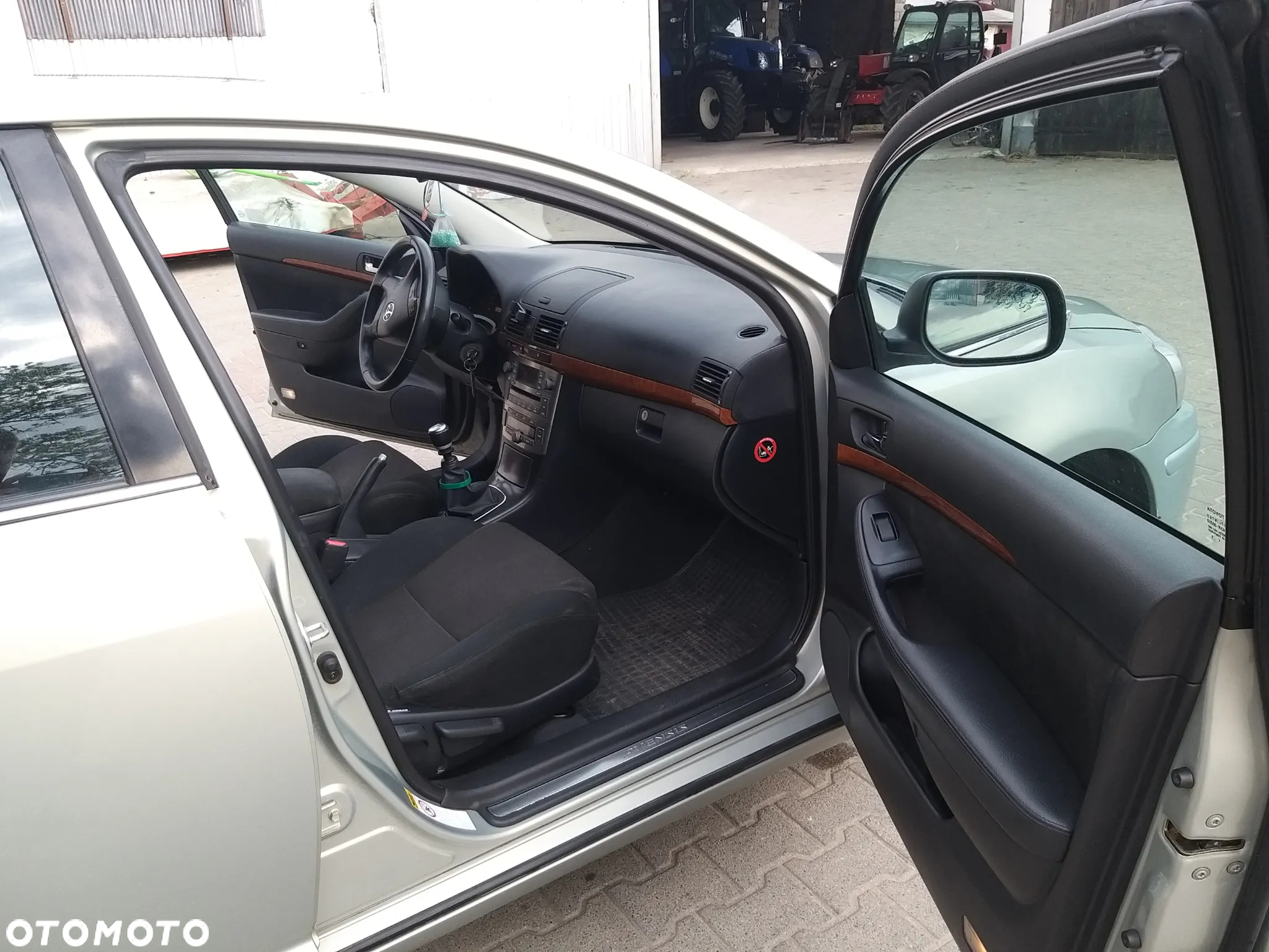 Toyota Avensis - 6