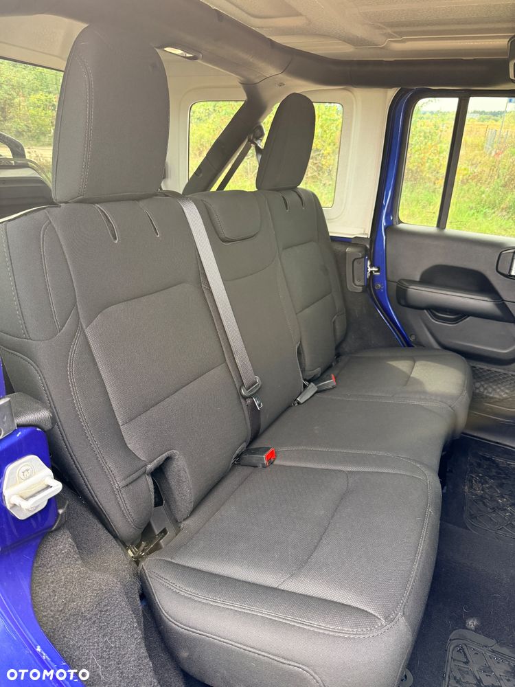 Jeep Wrangler Unlimited 3.6 Automatik Sahara - 23