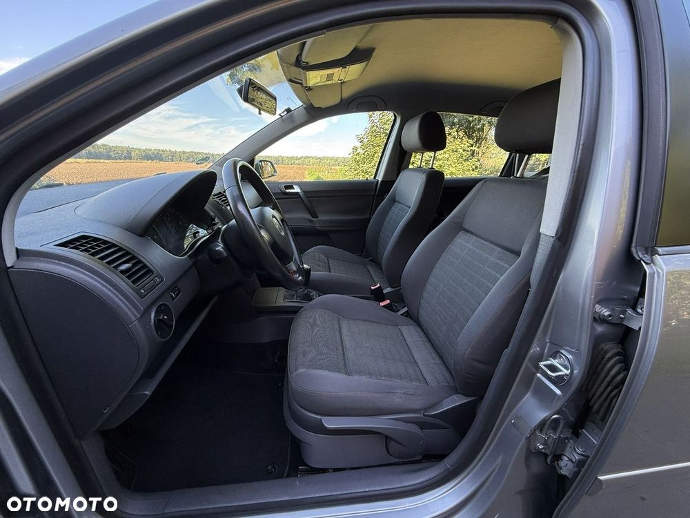 Volkswagen Polo 1.4 16V Comfortline - 32