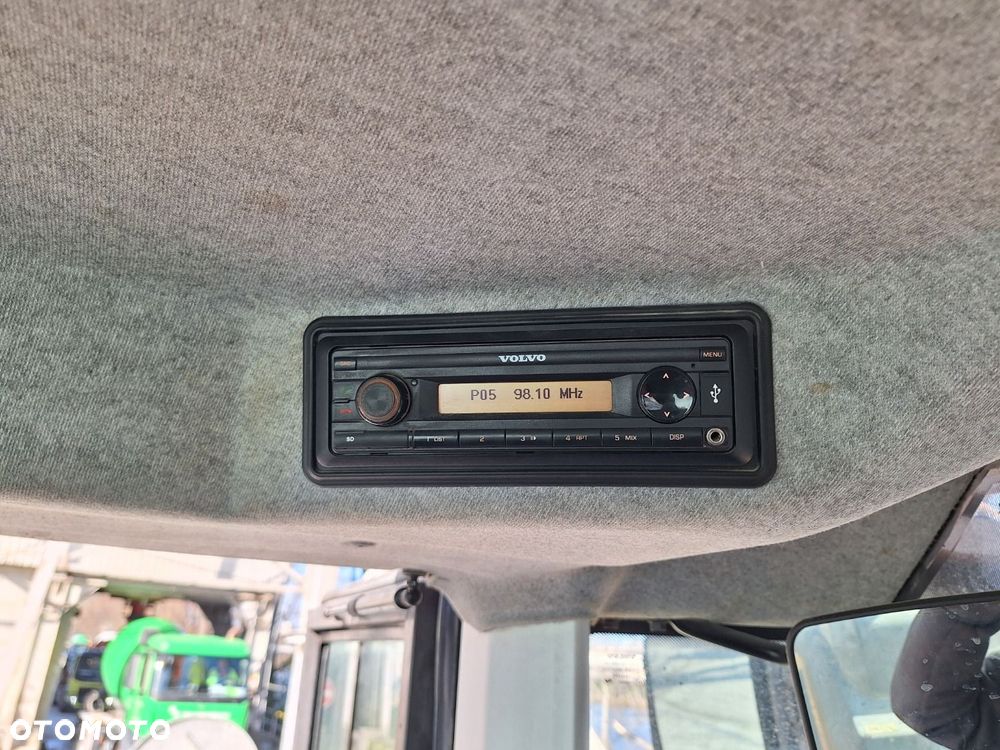 Volvo L 120 H 4X4 - 22