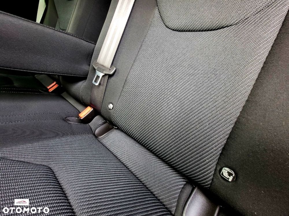 Ford Mondeo - 33