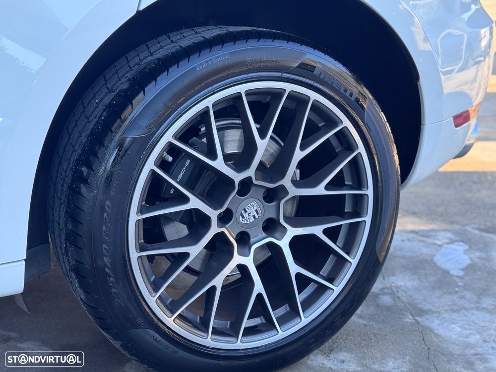 Porsche Macan 2.0T - 33