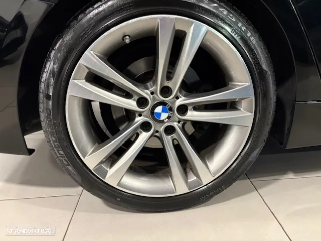 BMW 325 d Touring Blue Peformance Sport Line - 54