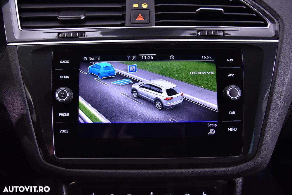 Volkswagen Tiguan - 23