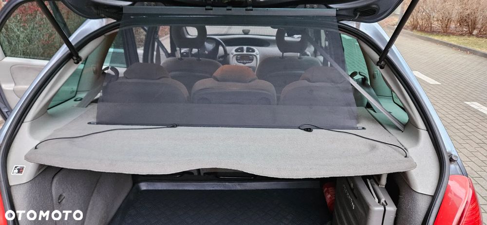 Citroën Xsara Picasso 1.6 HDI Exclusive - 15