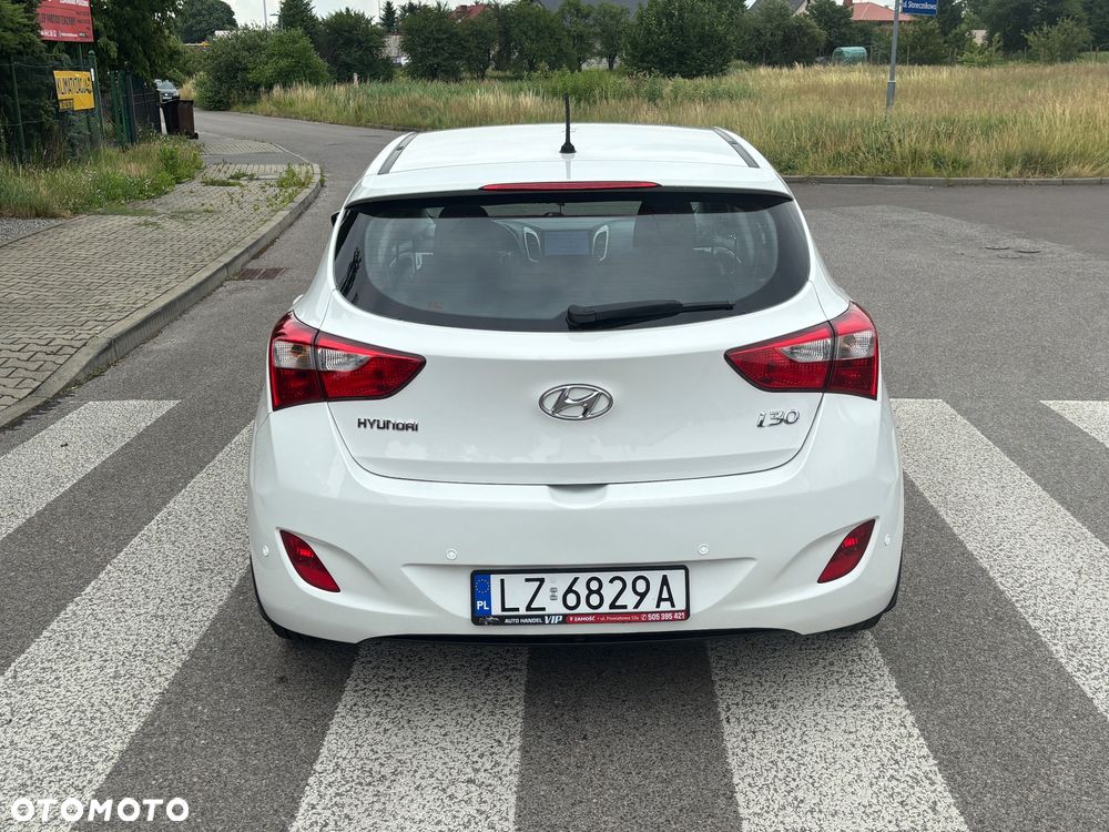 Hyundai i30 1.4 Comfort - 14