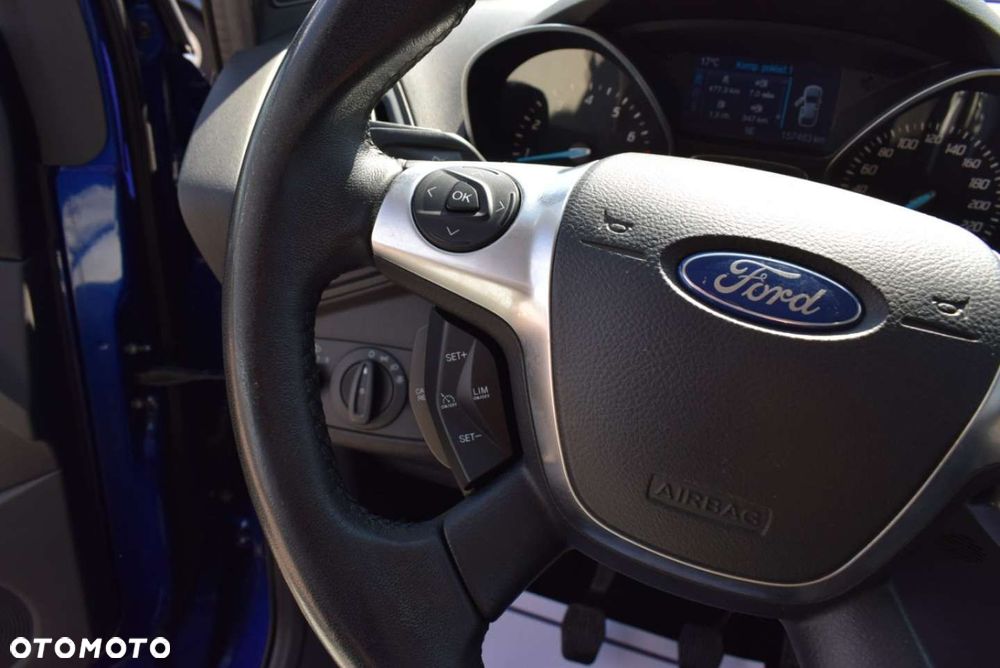 Ford Kuga - 28