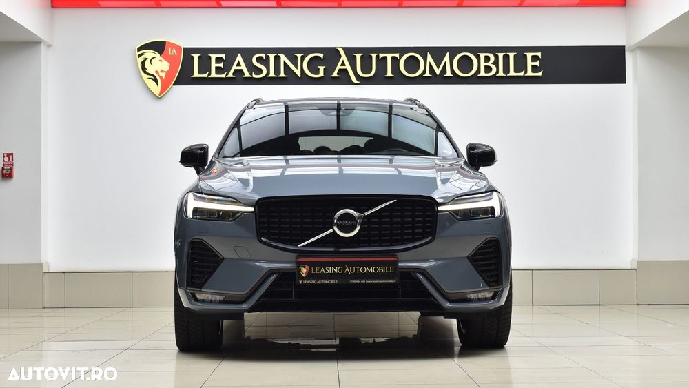 Volvo XC 60 B5 D AWD Ultimate Dark - 3