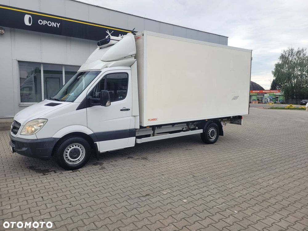 Mercedes-Benz Sprinter - 6