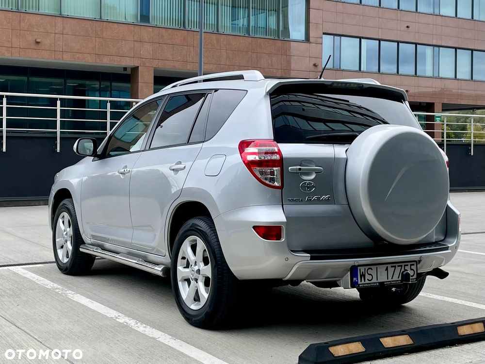 Toyota RAV4 - 5