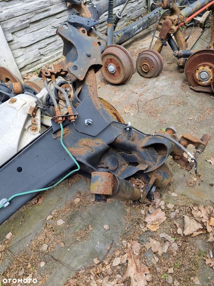 GRAND SCENIC II 03-09 1,6 B belka tylna zawieszenia tylnego * - 3