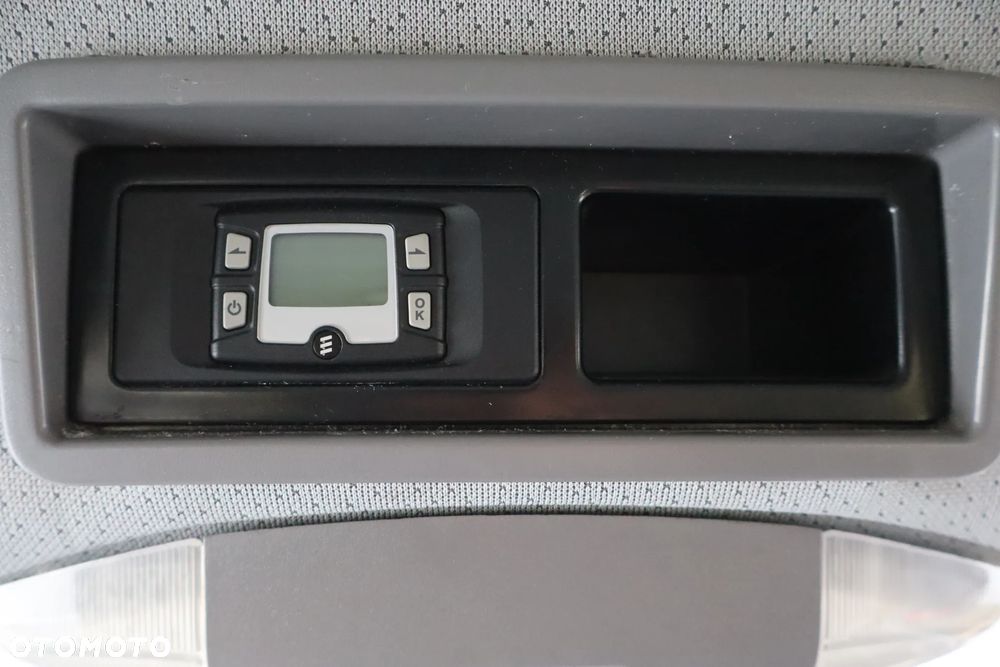 Mercedes-Benz Sprinter - 33