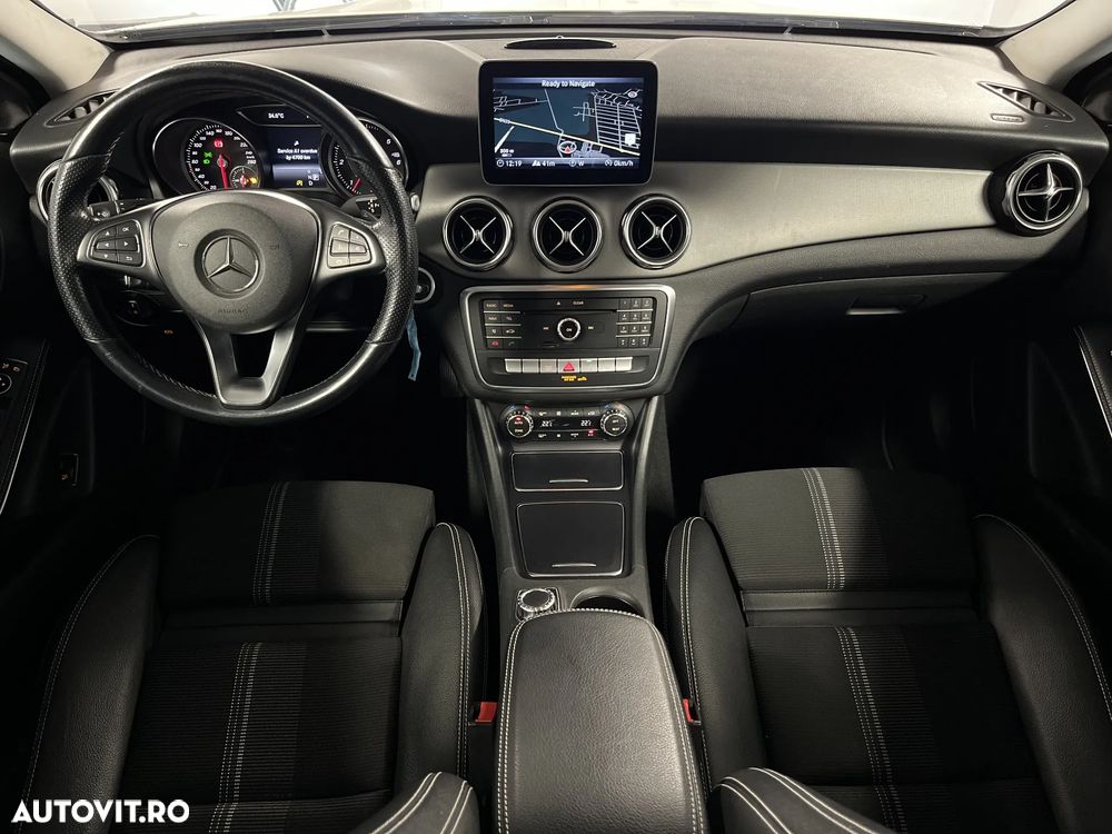 Mercedes-Benz GLA 200 d 7G-DCT - 13