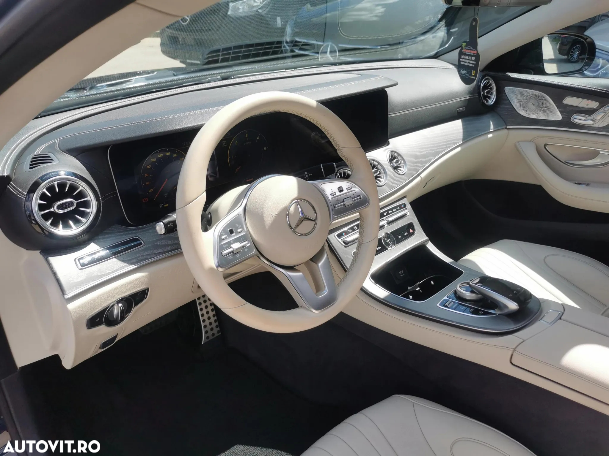 Mercedes-Benz CLS 350 9G-TRONIC AMG Line - 21