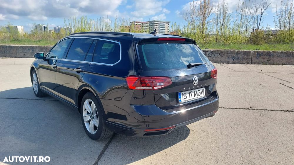 Volkswagen Passat 2.0 TDI SCR DSG Business - 2