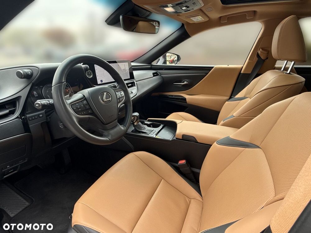 Lexus ES 300h Business Edition - 9