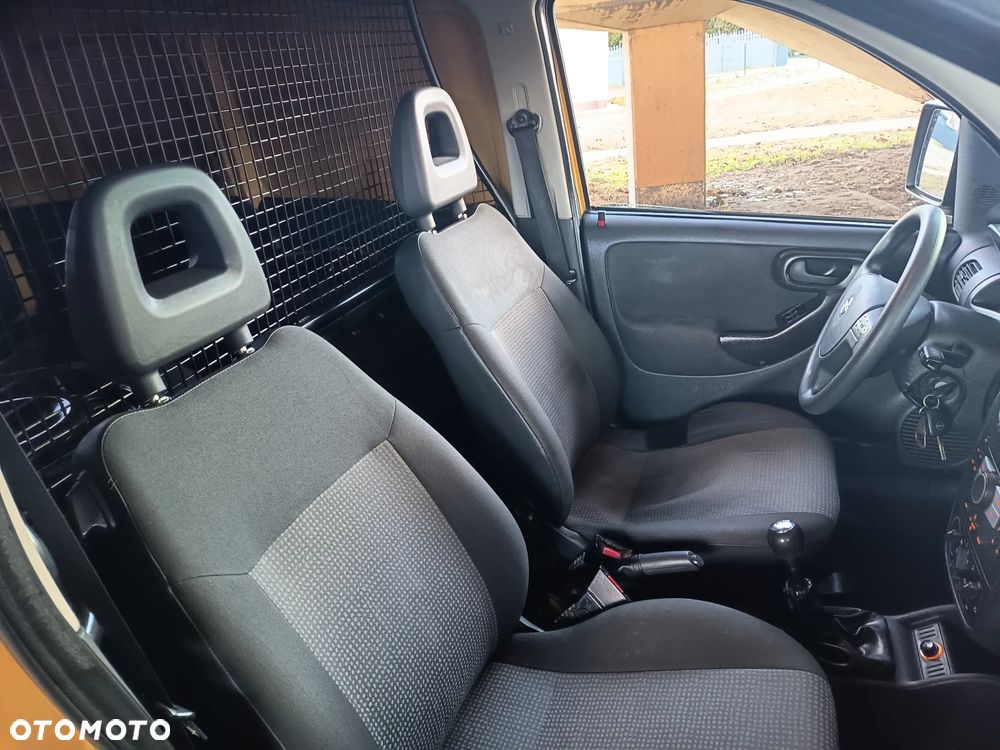 Opel Combo Tour Enjoy - 18