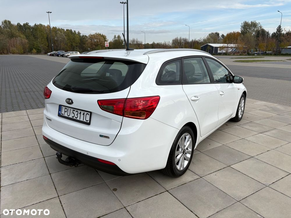 Kia Ceed - 6
