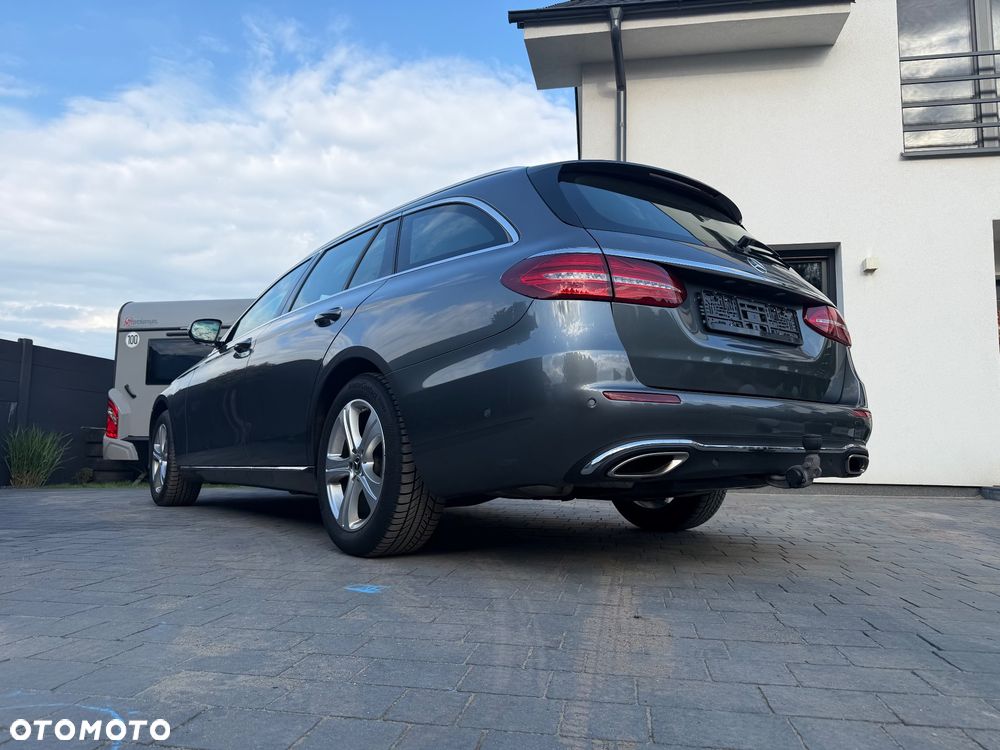Mercedes-Benz Klasa E 250 9G-TRONIC Avantgarde - 15
