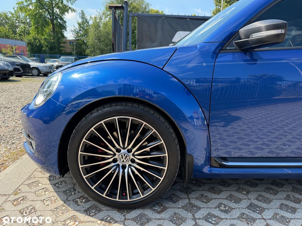 Volkswagen New Beetle - 10